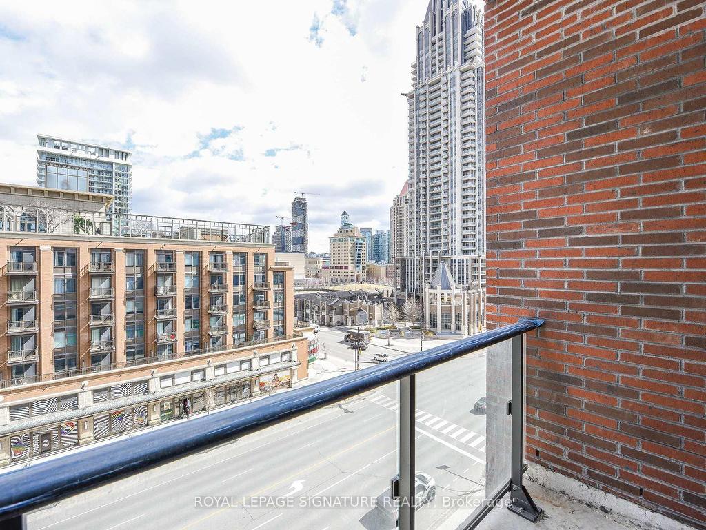 









430


Square One

Drive East, 505,
Mississauga,




ON
L5B 0L6

