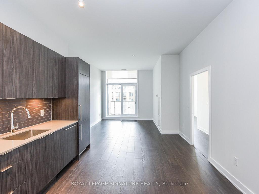 









430


Square One

Drive East, 505,
Mississauga,




ON
L5B 0L6

