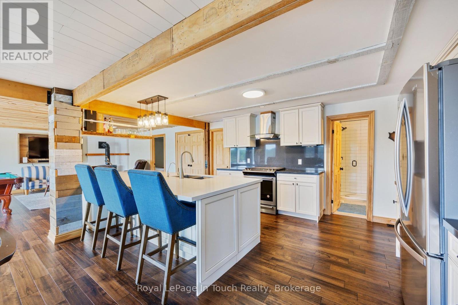 












288 KINGS FARM ROAD

,
Georgian Bay (Baxter),




Ontario
L0K1S0


