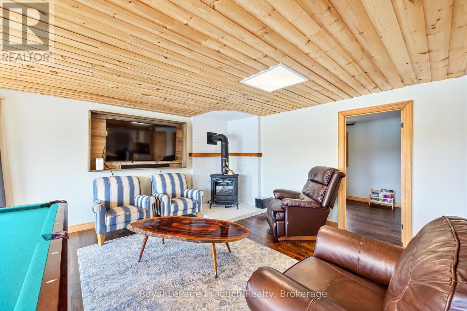 












288 KINGS FARM ROAD

,
Georgian Bay (Baxter),




Ontario
L0K1S0

