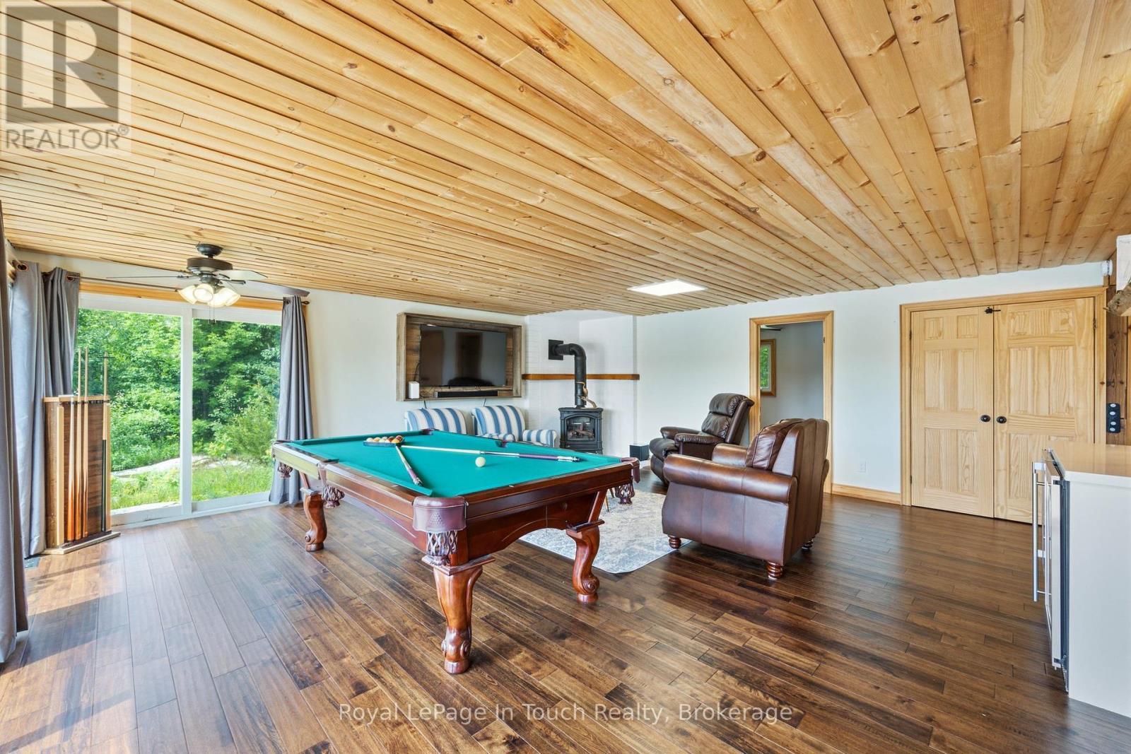 












288 KINGS FARM ROAD

,
Georgian Bay (Baxter),




Ontario
L0K1S0

