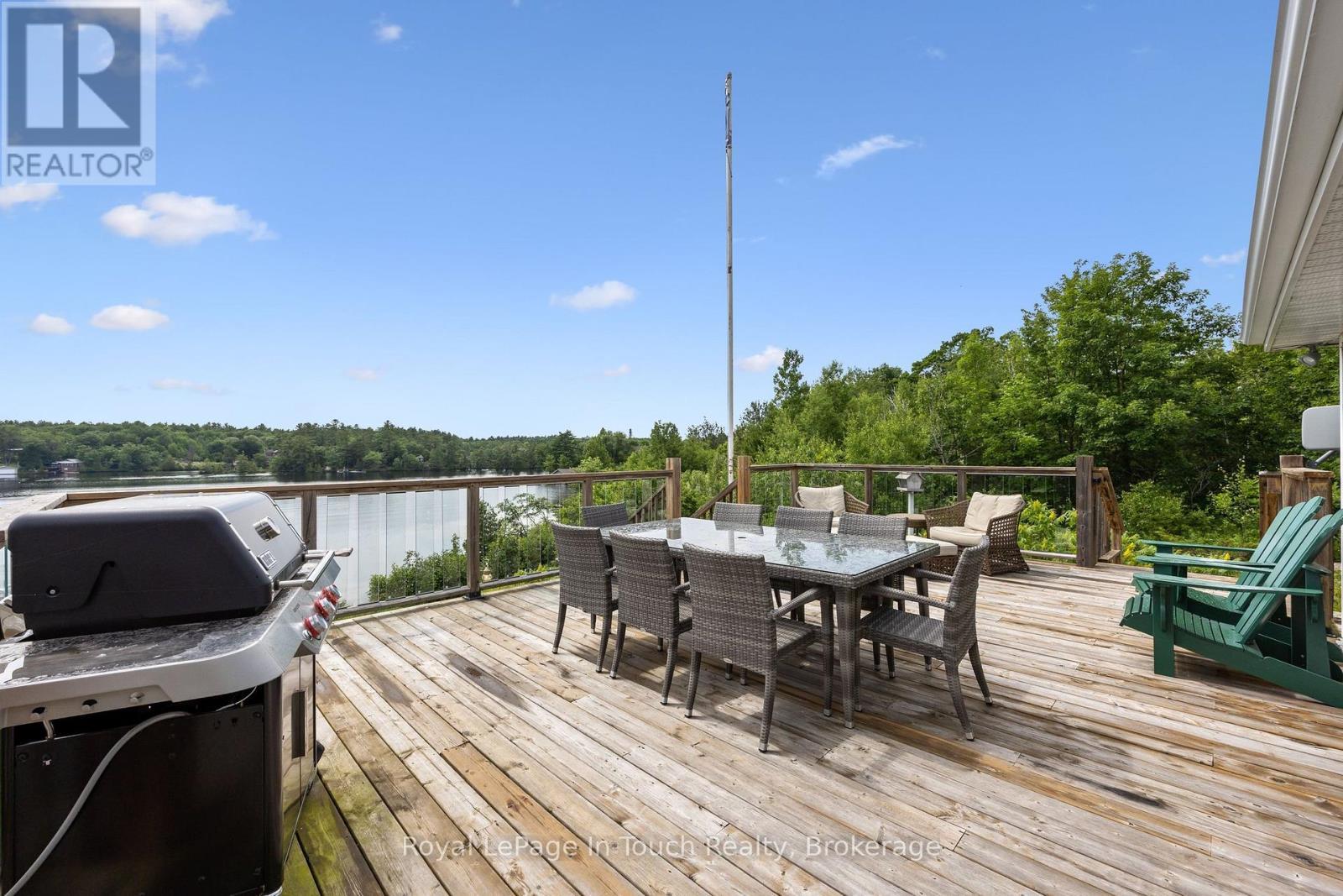 












288 KINGS FARM ROAD

,
Georgian Bay (Baxter),




Ontario
L0K1S0

