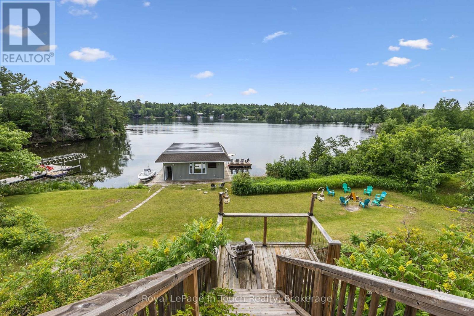 












288 KINGS FARM ROAD

,
Georgian Bay (Baxter),




Ontario
L0K1S0

