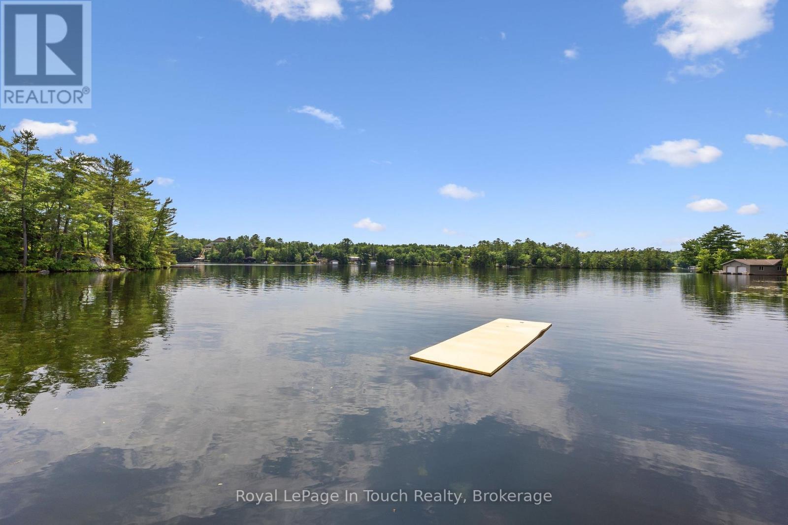 












288 KINGS FARM ROAD

,
Georgian Bay (Baxter),




Ontario
L0K1S0

