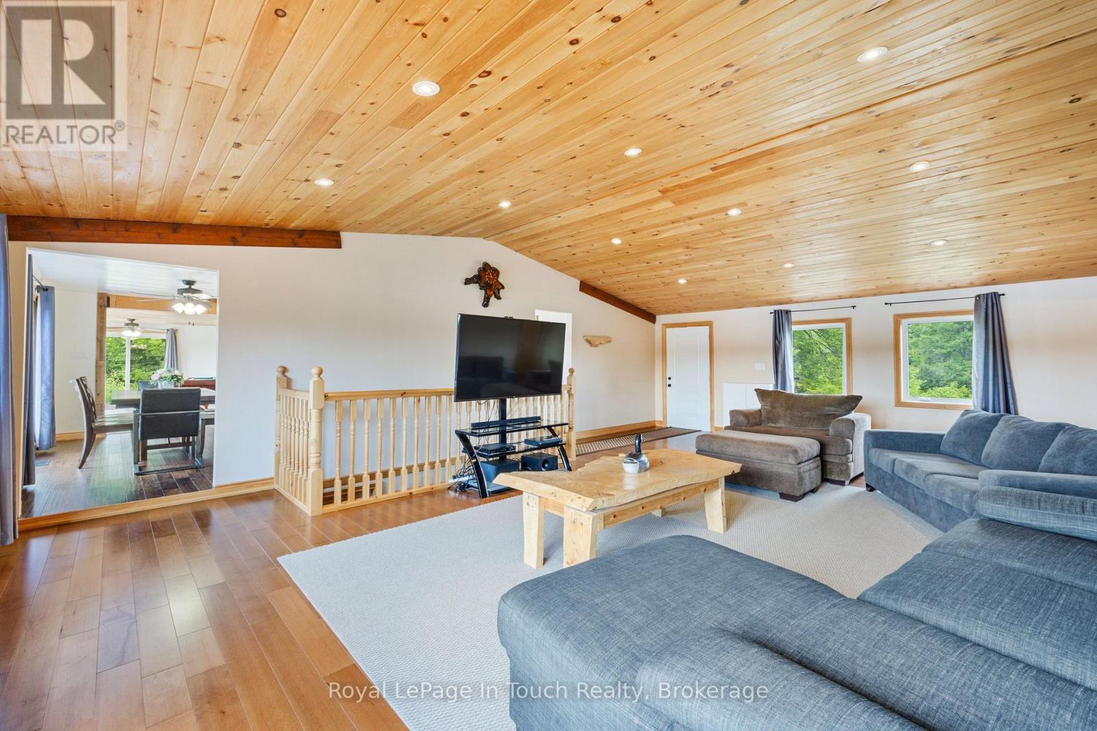 












288 KINGS FARM ROAD

,
Georgian Bay (Baxter),




Ontario
L0K1S0

