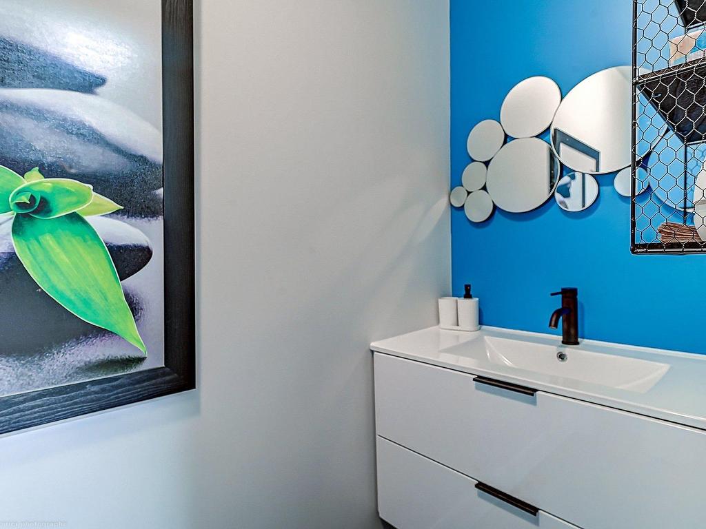 









601


Boul. Iberville

, 105B,
Repentigny (Repentigny),




QC
J6A2C2

