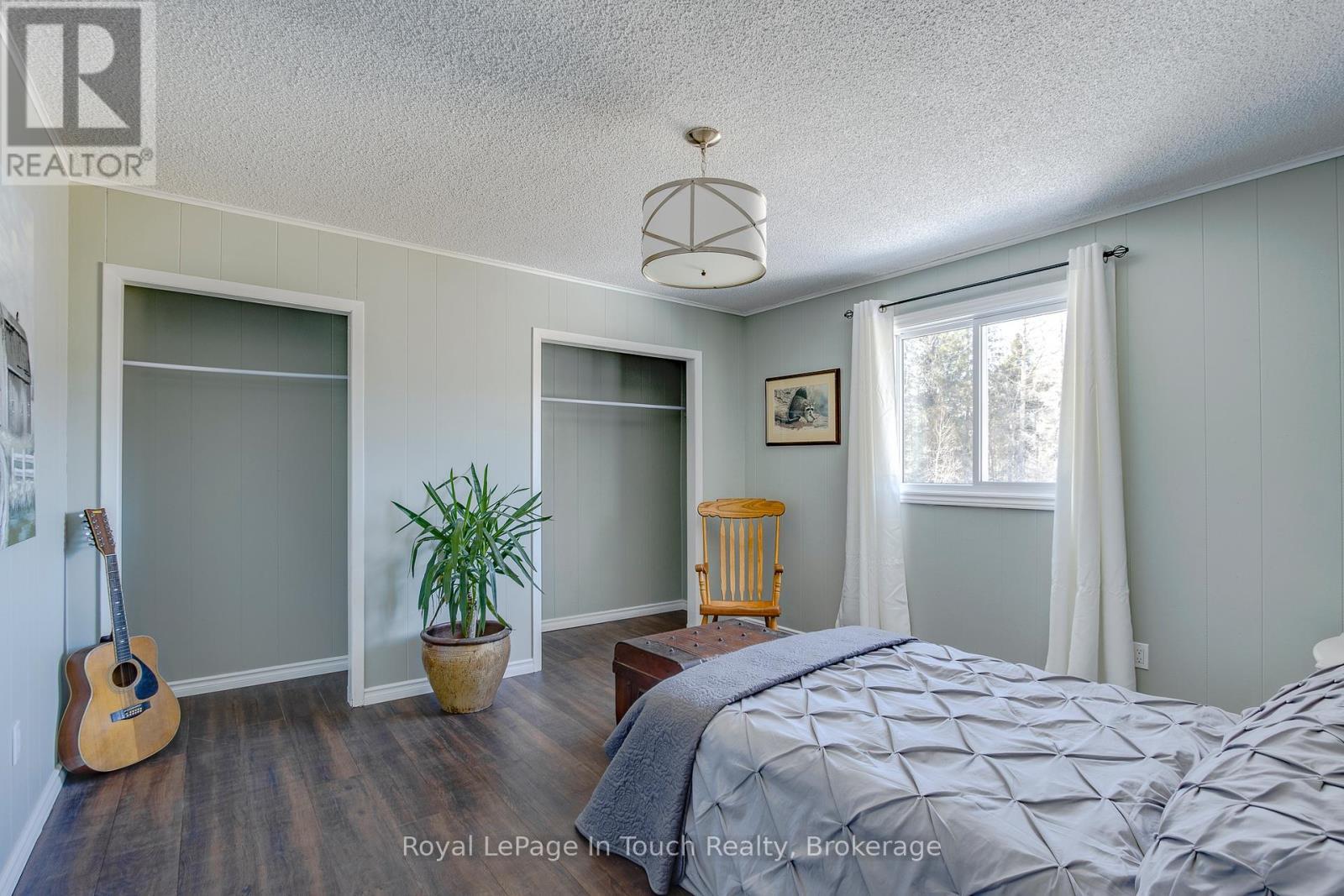 












284 CONCESSION 12 ROAD E

,
Tiny,




Ontario
L0L2J0

