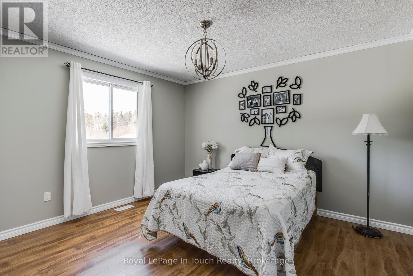 












284 CONCESSION 12 ROAD E

,
Tiny,




Ontario
L0L2J0

