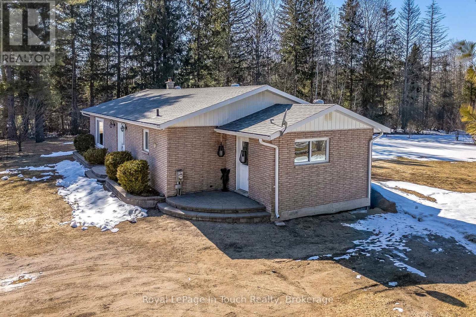 












284 CONCESSION 12 ROAD E

,
Tiny,




Ontario
L0L2J0

