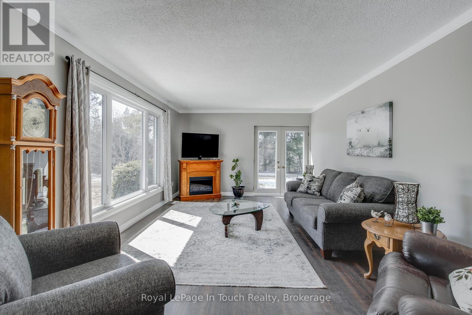 












284 CONCESSION 12 ROAD E

,
Tiny,




Ontario
L0L2J0

