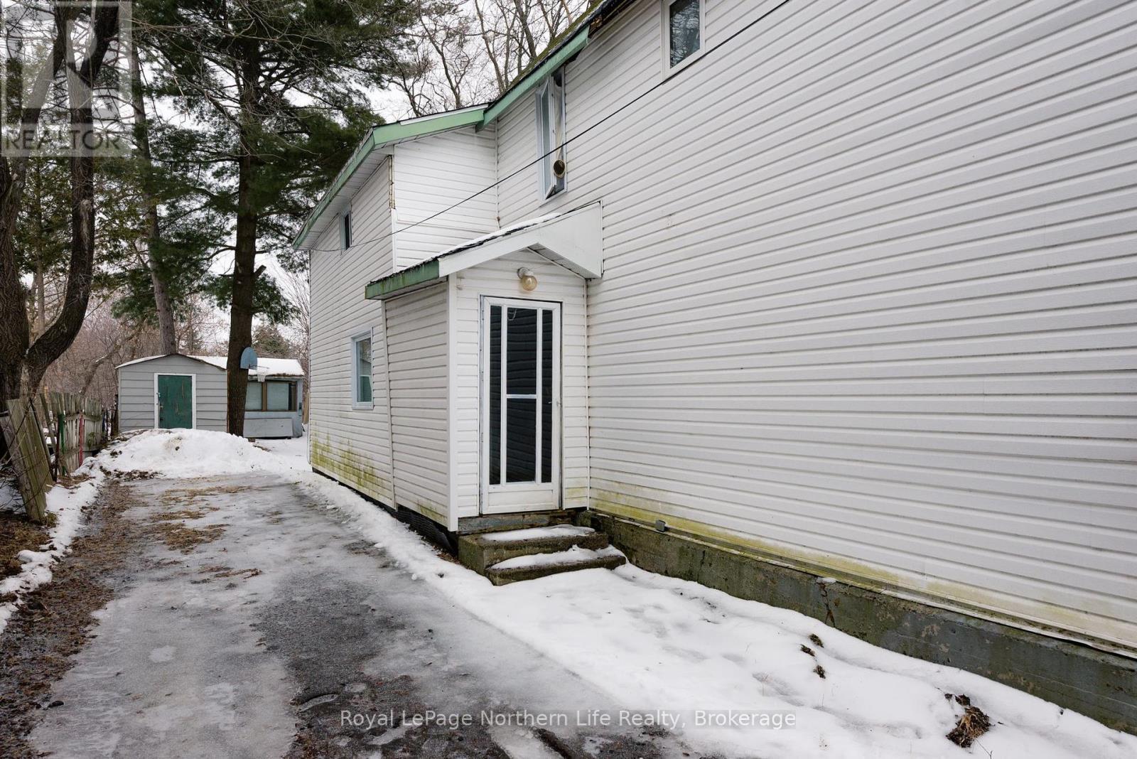 












444 SECOND AVENUE E

,
North Bay (Central),




Ontario
P1B1L8

