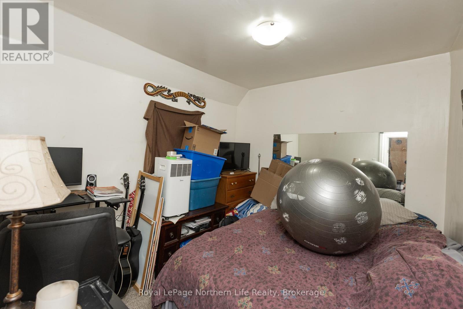 












444 SECOND AVENUE E

,
North Bay (Central),




Ontario
P1B1L8

