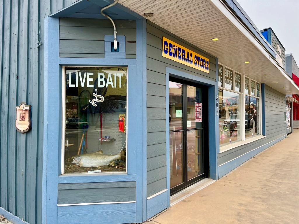 









302


Broadway

Street,
Nakusp,




BC
V0G 1R0

