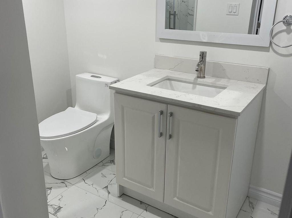 









3265


Carabella

Way, Lower,
Mississauga,




ON
L5M 6T4

