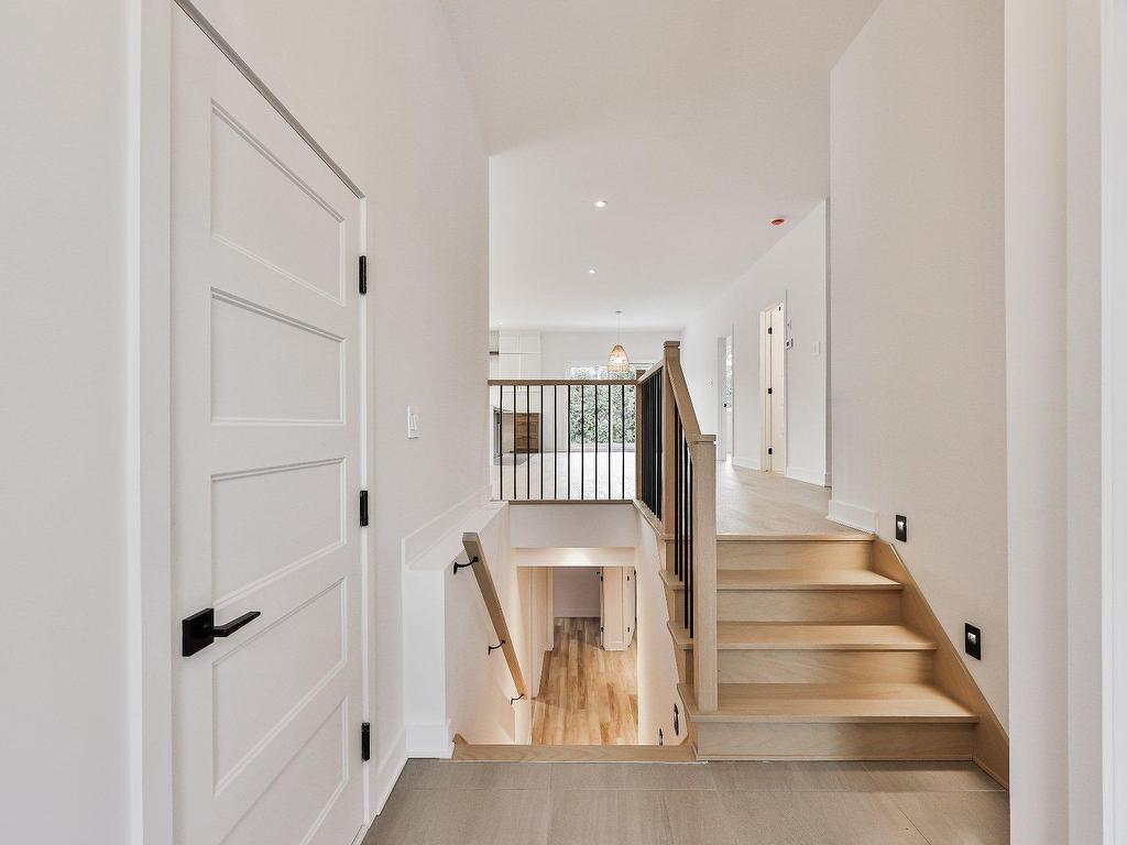 












Rue des Érables

,
L'Assomption,




QC
J5W5M1

