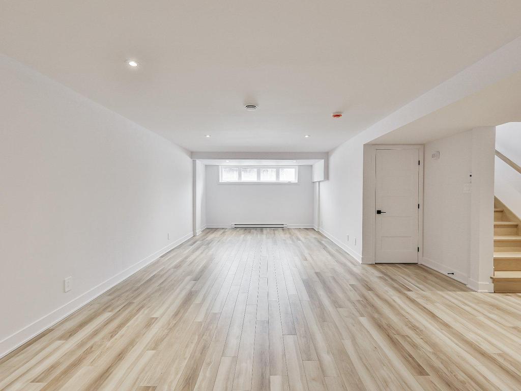 












Rue des Érables

,
L'Assomption,




QC
J5W5M1

