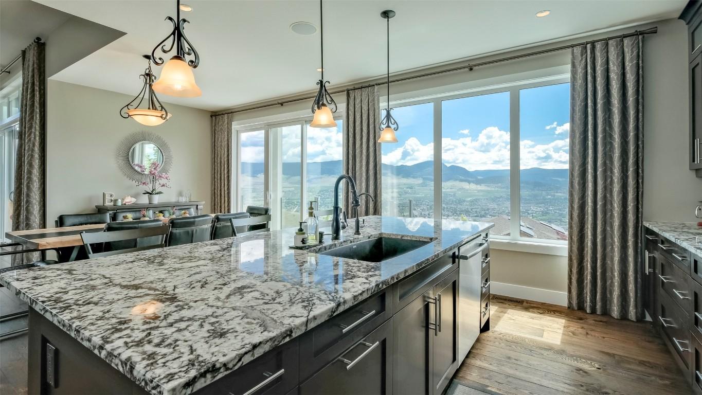 









593


Harrogate

Lane,
Kelowna,




BC
V1V 3A5

