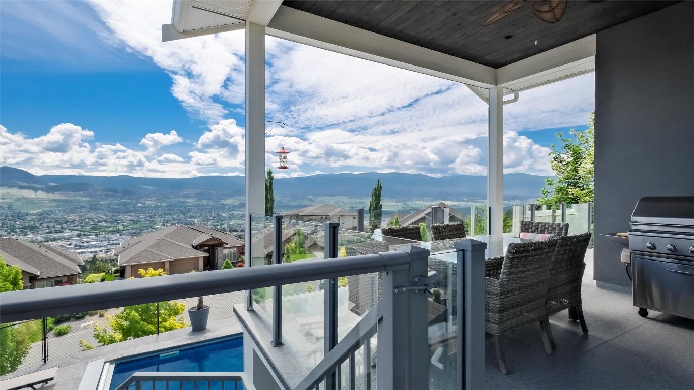 









593


Harrogate

Lane,
Kelowna,




BC
V1V 3A5

