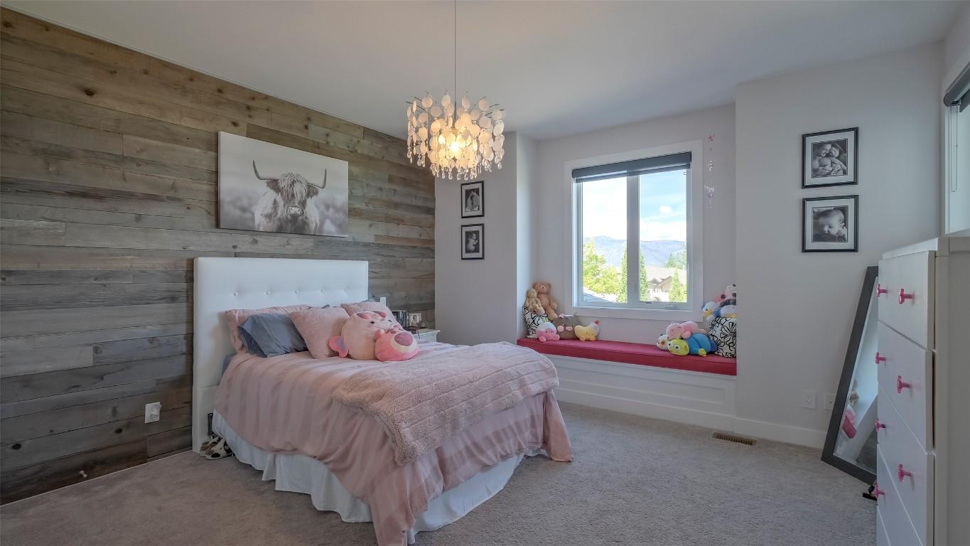 









593


Harrogate

Lane,
Kelowna,




BC
V1V 3A5


