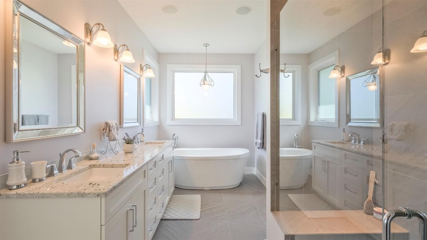 









593


Harrogate

Lane,
Kelowna,




BC
V1V 3A5

