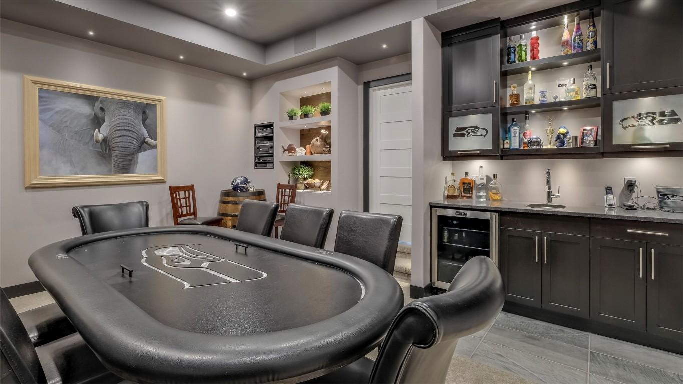 









593


Harrogate

Lane,
Kelowna,




BC
V1V 3A5

