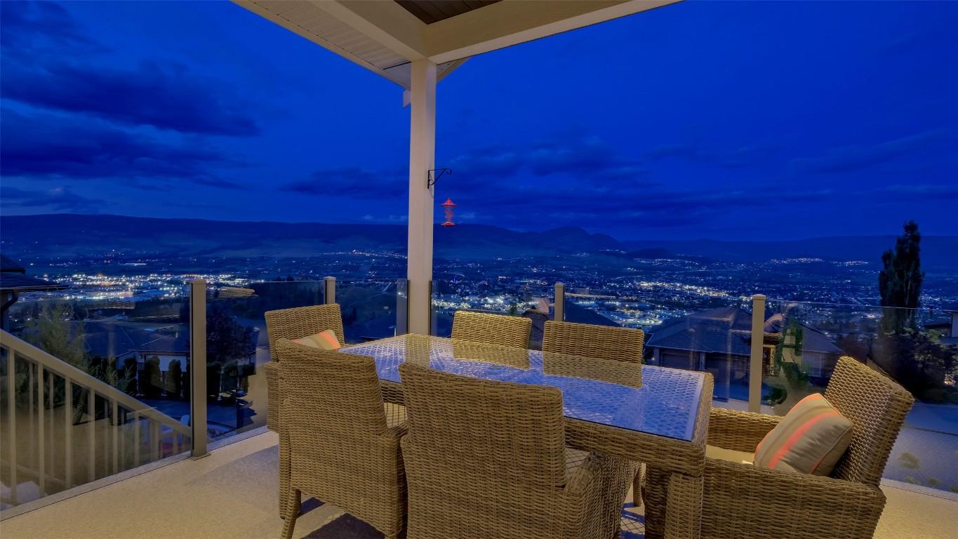









593


Harrogate

Lane,
Kelowna,




BC
V1V 3A5

