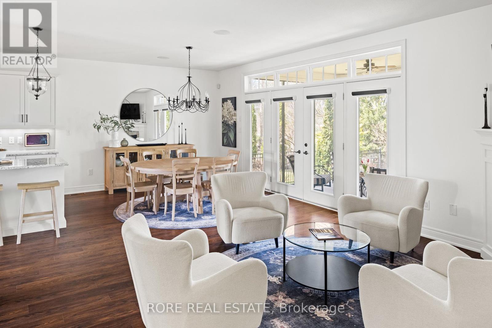 56 Sunrise Court, Fort Erie (Ridgeway), ON - Indoor Photo Showing Living Room