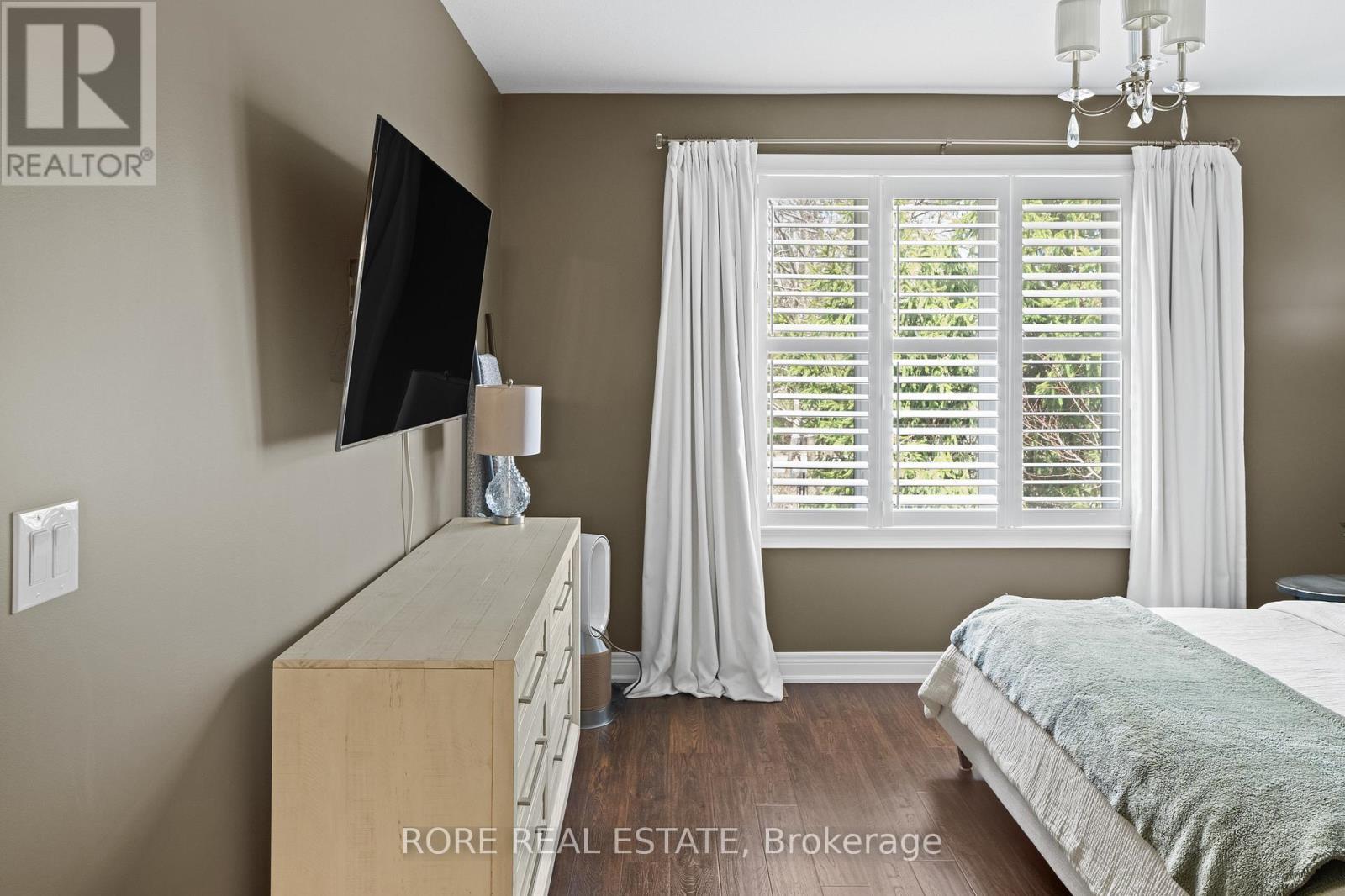 56 Sunrise Court, Fort Erie (Ridgeway), ON - Indoor Photo Showing Bedroom
