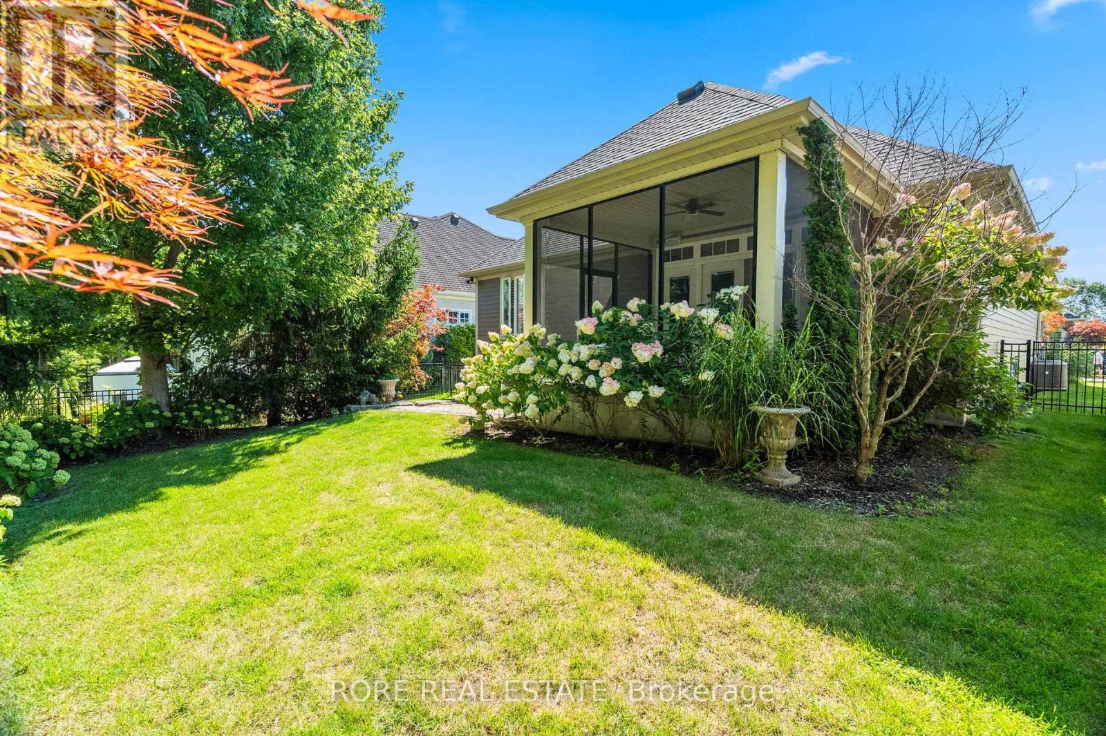 Sprinkler system for the garden - 56 Sunrise Court, Fort Erie (Ridgeway), ON - Outdoor