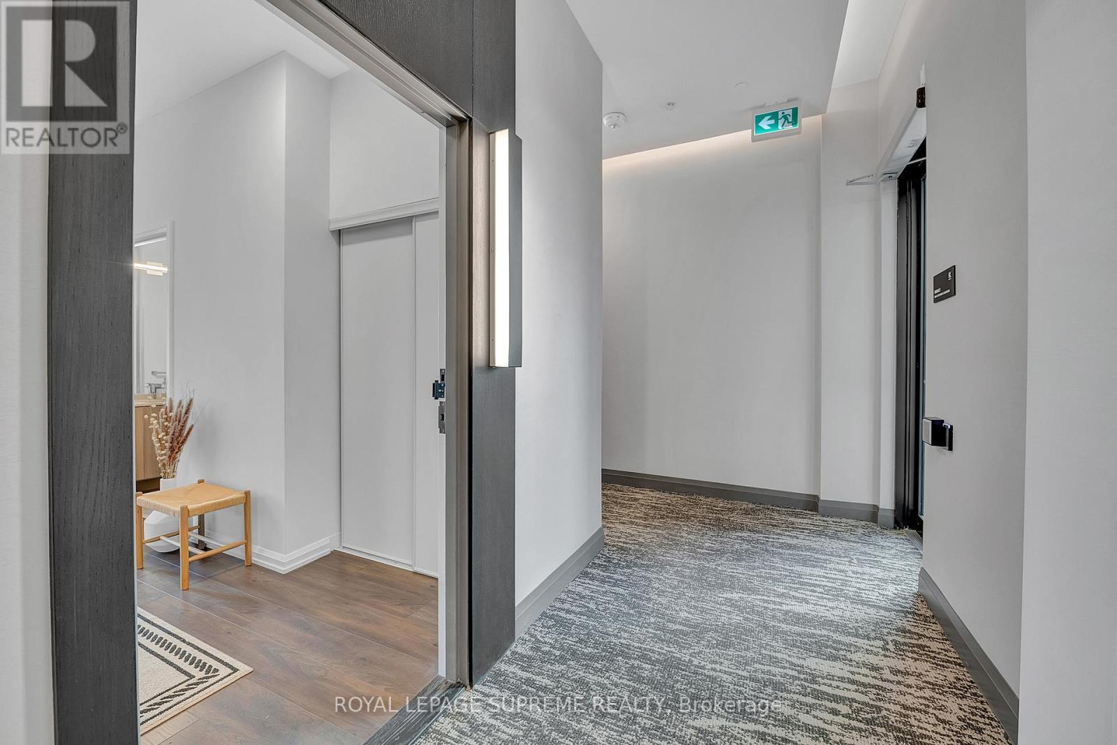 












215 - 4208 DUNDAS STREET W

,
Toronto,




Ontario
M8X0B1

