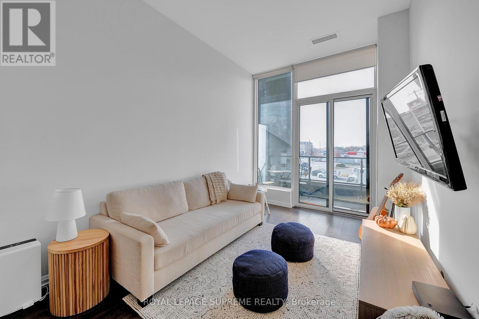 












215 - 4208 DUNDAS STREET W

,
Toronto,




Ontario
M8X0B1

