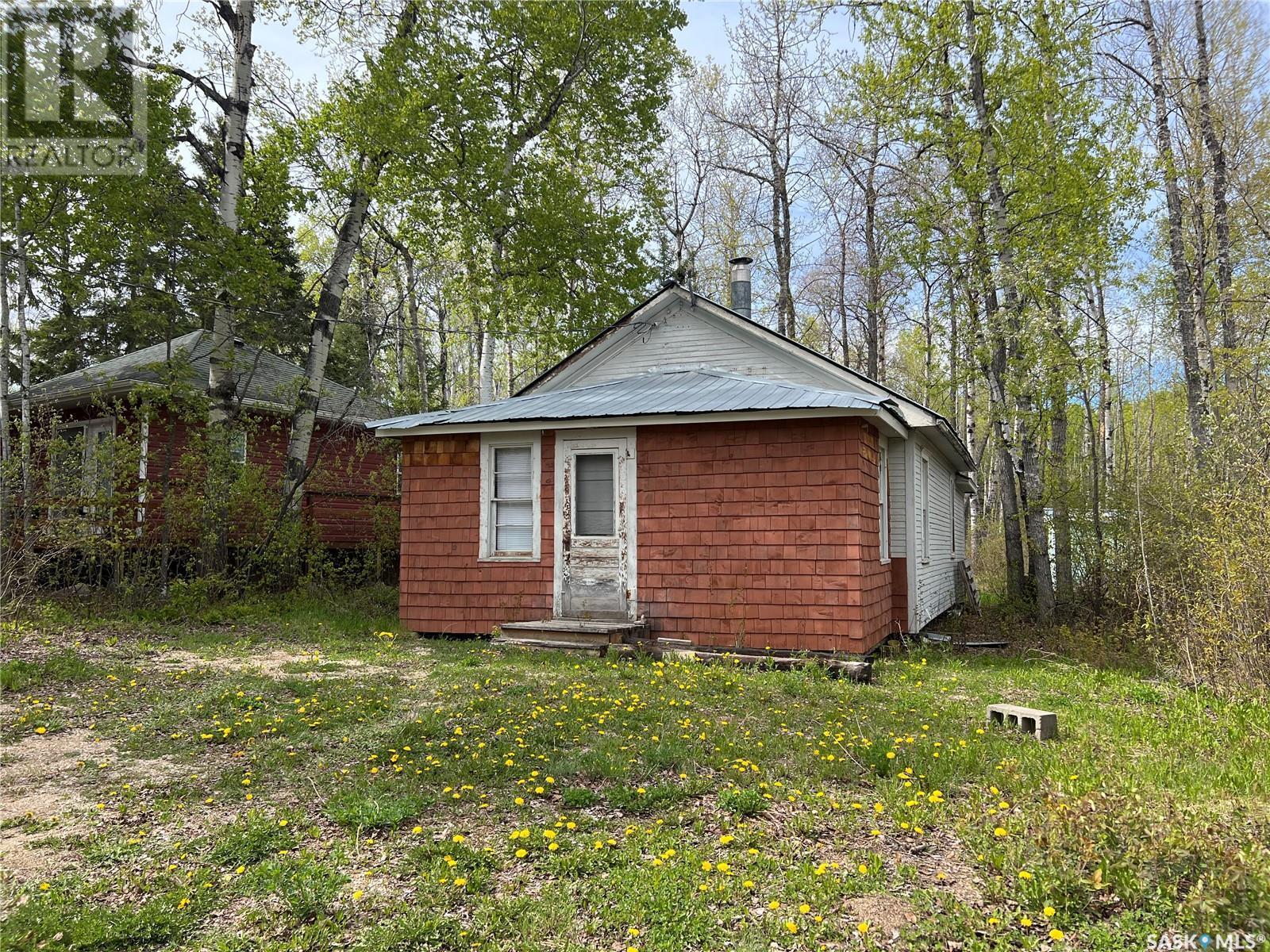 












520 Bear ROAD

,
Marean Lake,




Saskatchewan
S0E1H0

