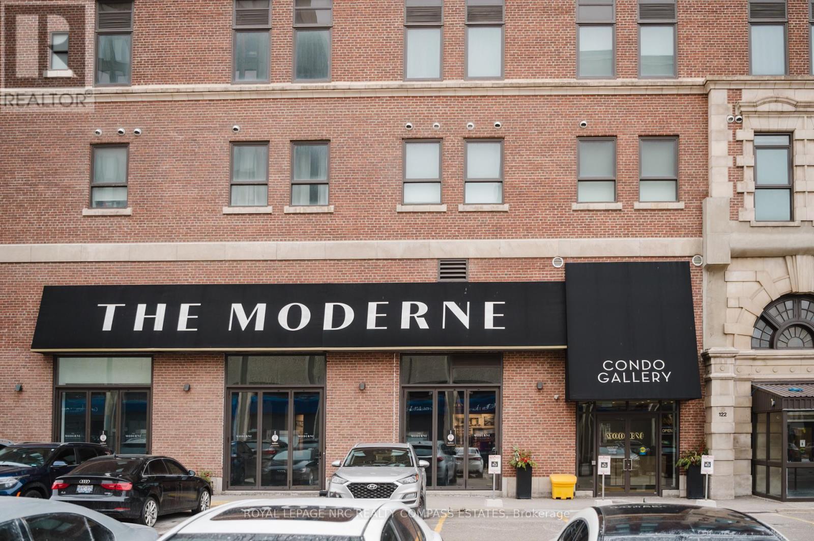 












LPH13 - 118 KING STREET E

,
Hamilton (Beasley),




Ontario
L8N0A9


