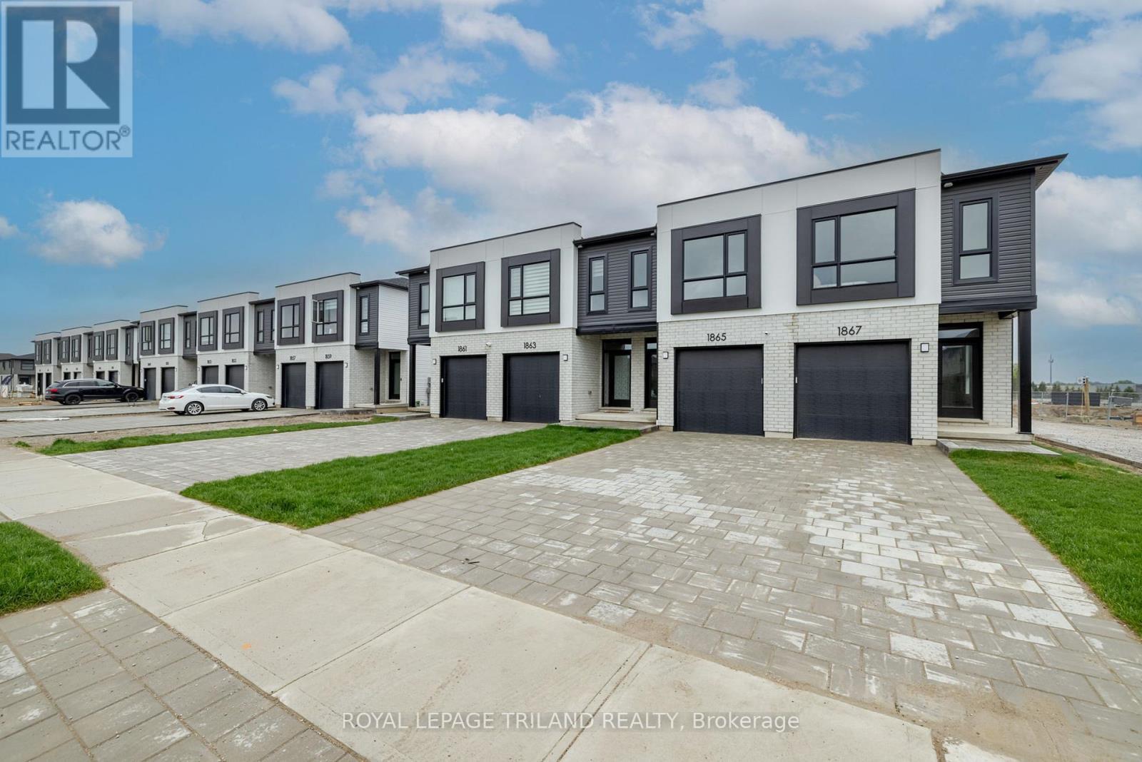 












794 BANYAN LANE

,
London North (North E),




Ontario
N6G0A6

