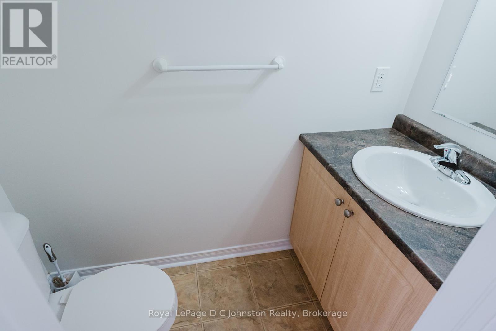 












94 - 409 JOSEPH STREET

,
Saugeen Shores,




Ontario
N0H2C2

