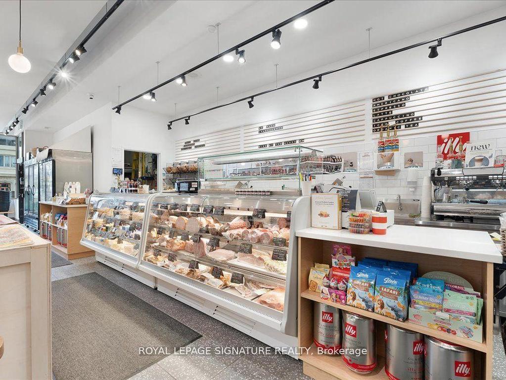 









1700


St Clair

Avenue West,
Toronto,




ON
M6N 1J1


