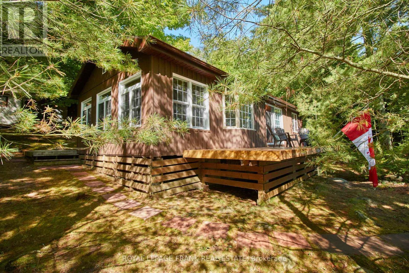 












2A WHITE ISLAND

,
Alnwick/Haldimand,




Ontario
K0K2X0

