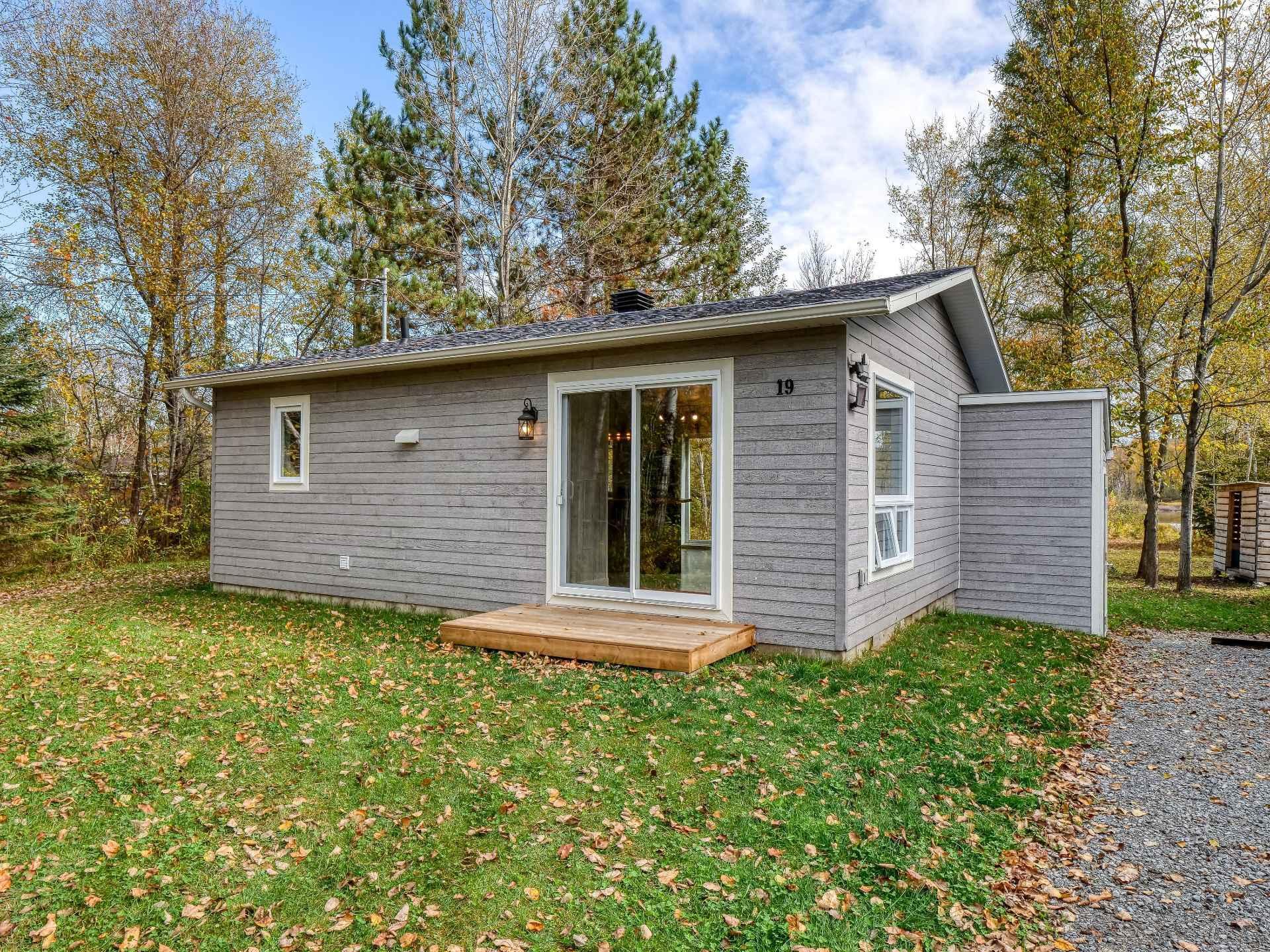 









19


Rue Paul

,
Saint-Jean-de-Matha,




QC
J0K2S0

