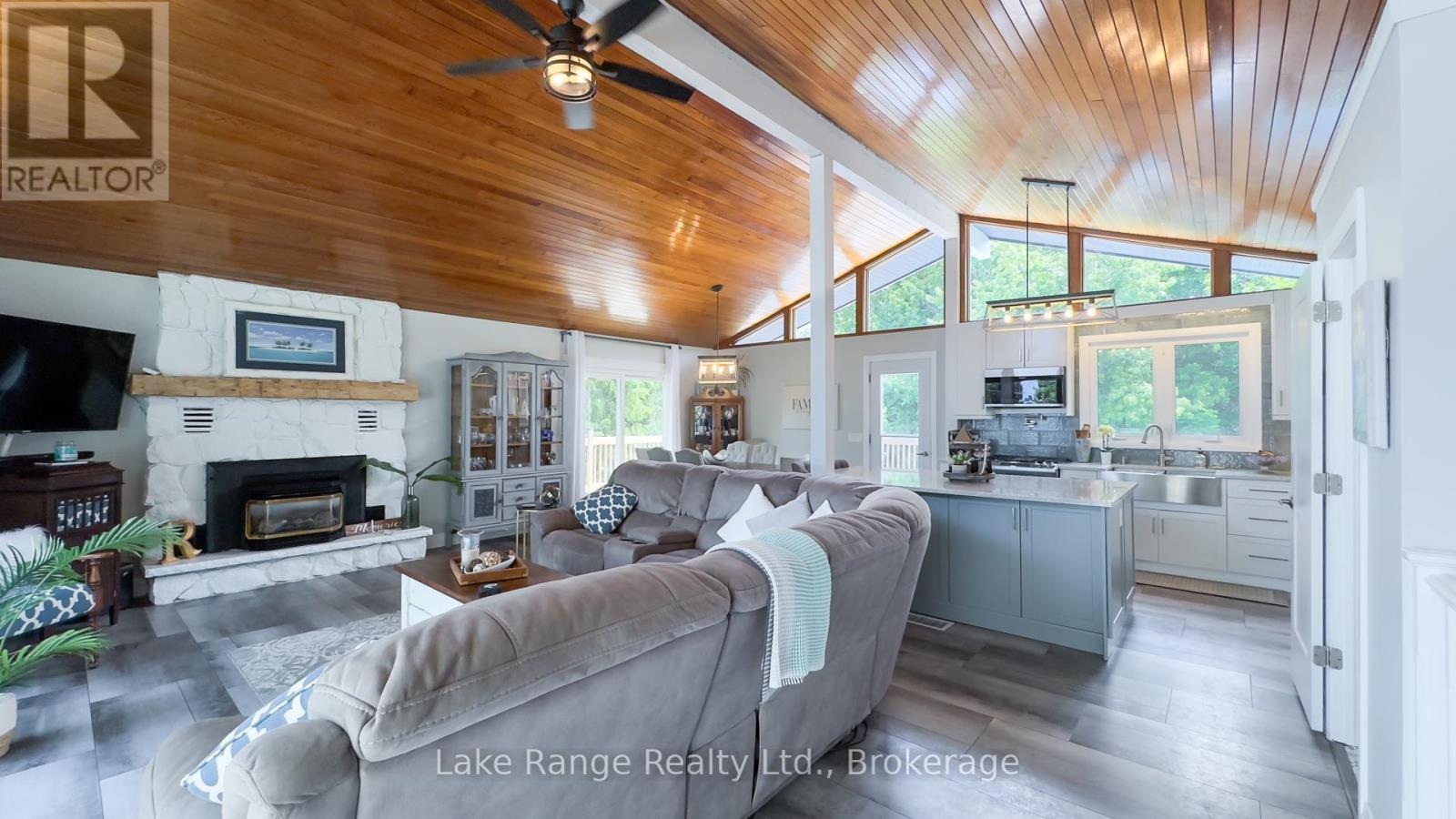 












202 BIRCHWOOD AVENUE

,
Kincardine,




Ontario
N0G2T0

