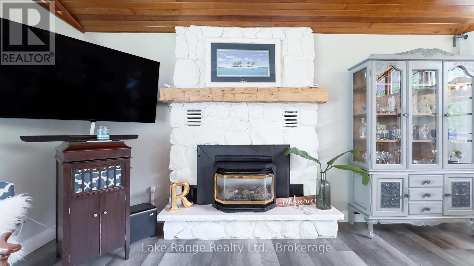












202 BIRCHWOOD AVENUE

,
Kincardine,




Ontario
N0G2T0

