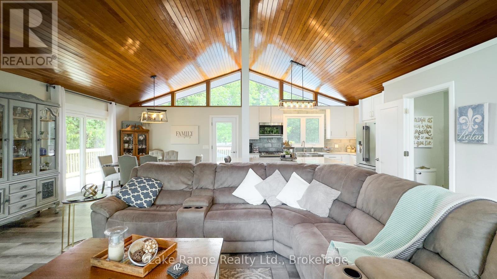 












202 BIRCHWOOD AVENUE

,
Kincardine,




Ontario
N0G2T0

