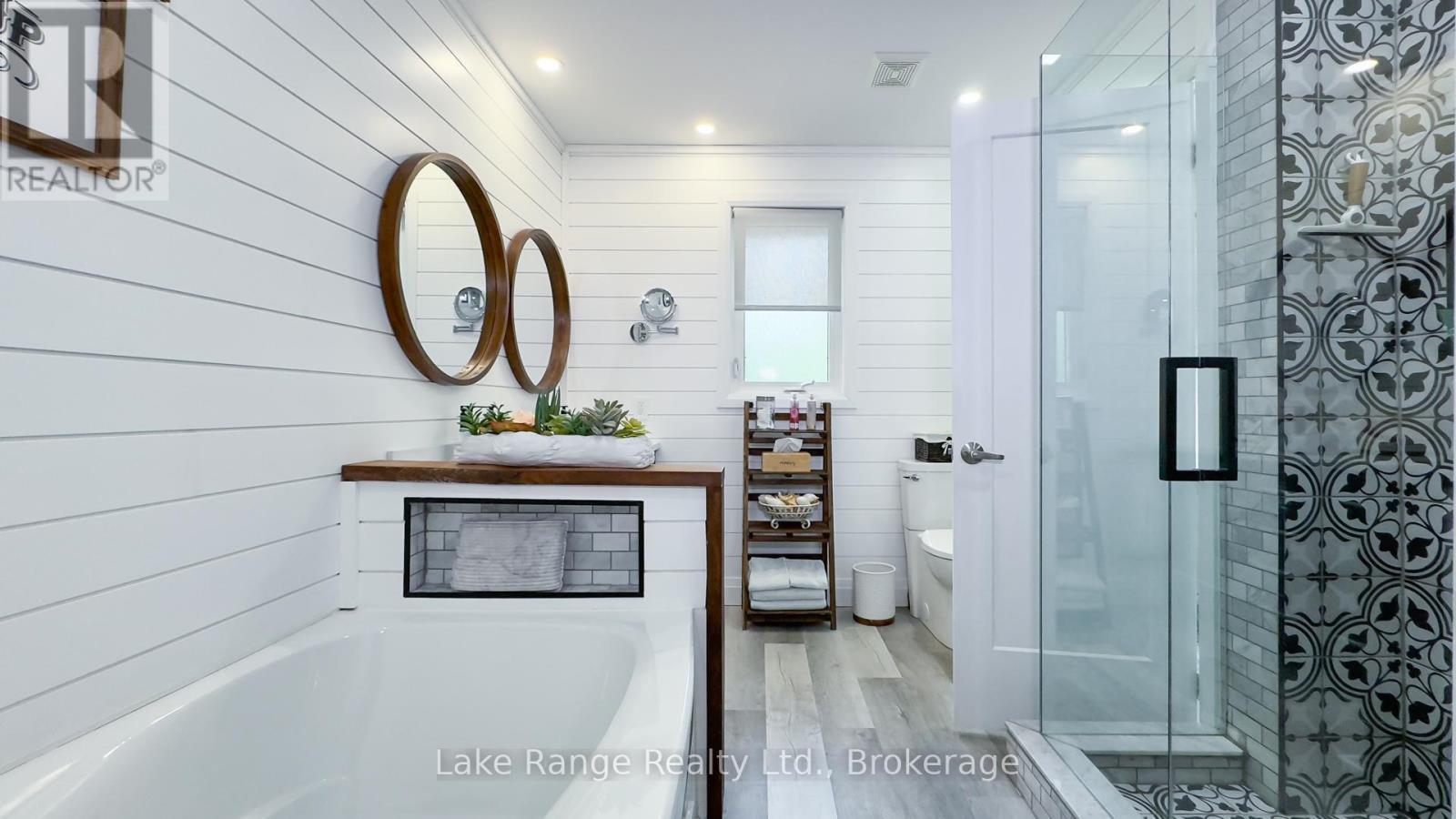 












202 BIRCHWOOD AVENUE

,
Kincardine,




Ontario
N0G2T0


