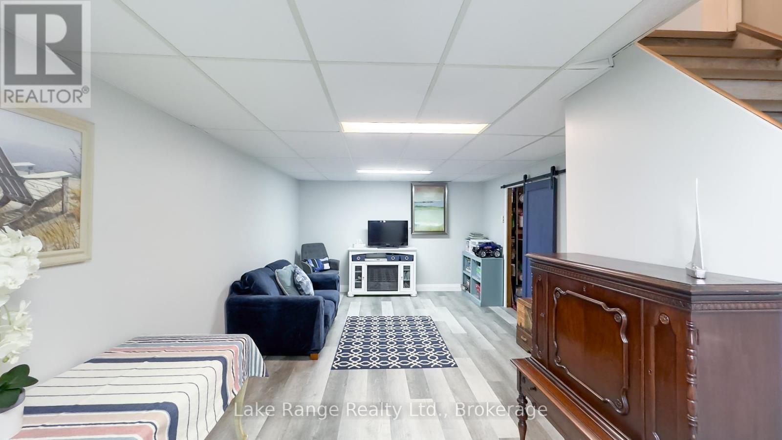 












202 BIRCHWOOD AVENUE

,
Kincardine,




Ontario
N0G2T0

