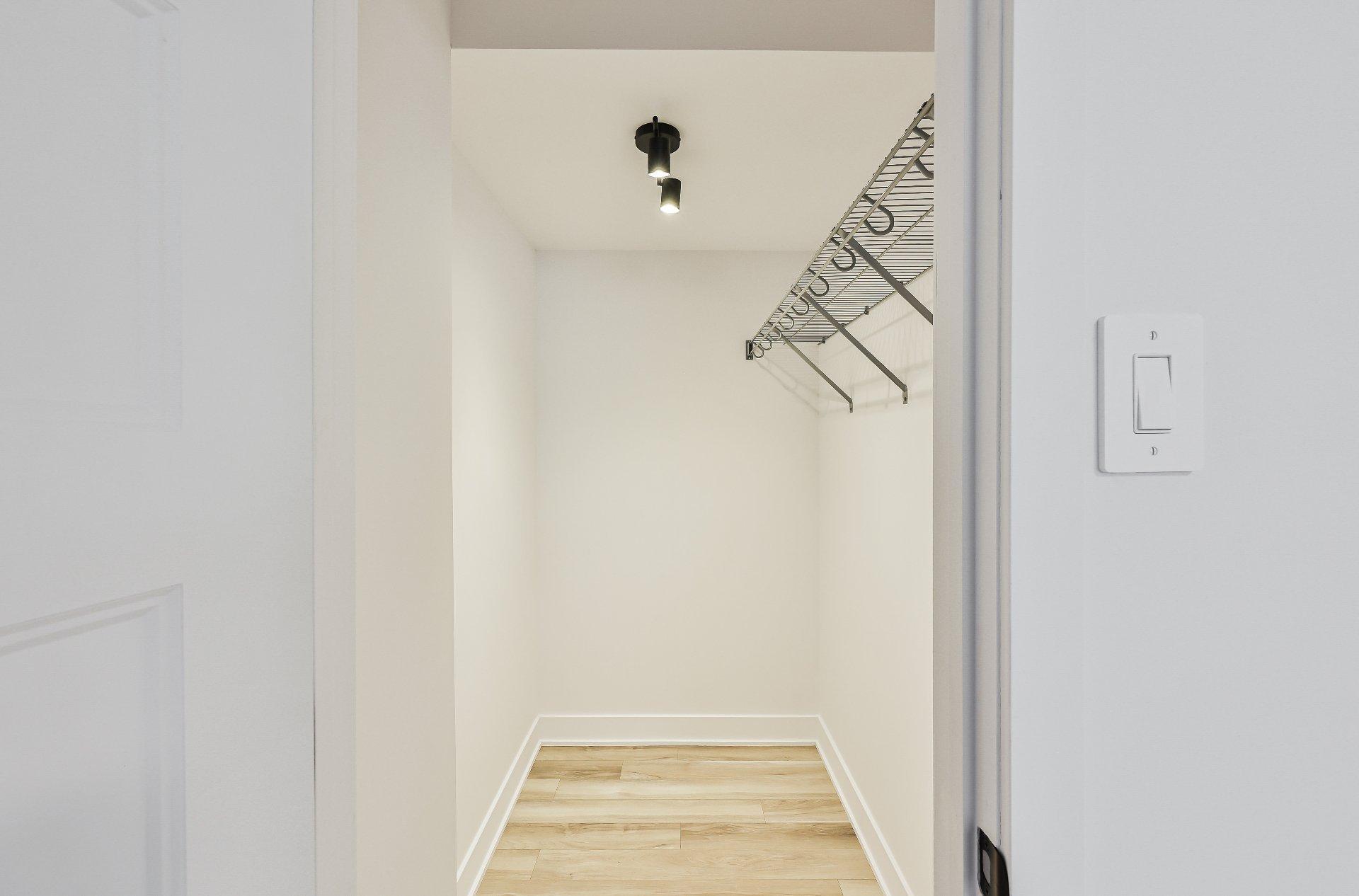 









1552


Rue des Érables

,
L'Assomption,




QC
J5W5M3

