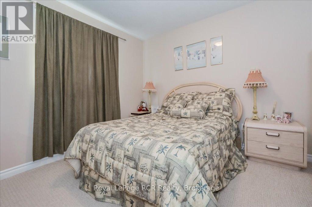 












675 ALBERT STREET

,
Wellington North (Mount Forest),




Ontario
N0G2L2

