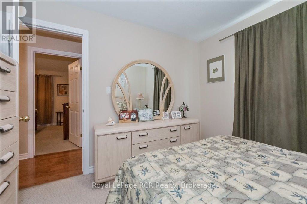 












675 ALBERT STREET

,
Wellington North (Mount Forest),




Ontario
N0G2L2

