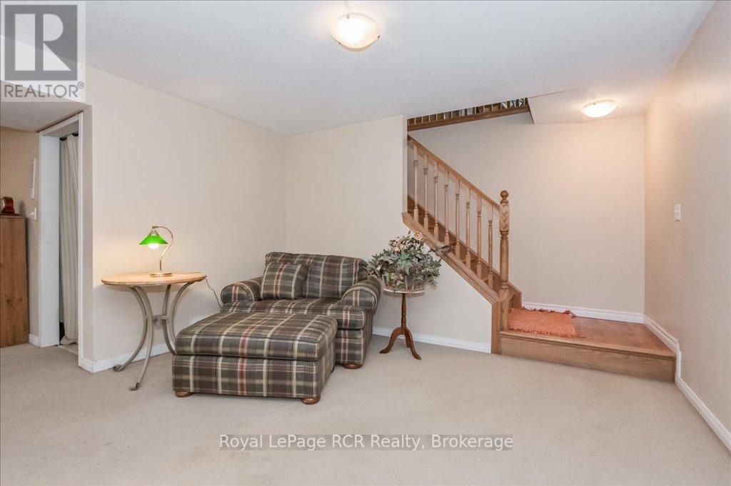 












675 ALBERT STREET

,
Wellington North (Mount Forest),




Ontario
N0G2L2

