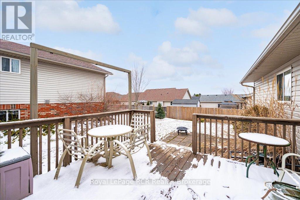 












675 ALBERT STREET

,
Wellington North (Mount Forest),




Ontario
N0G2L2

