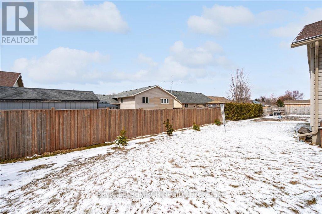 












675 ALBERT STREET

,
Wellington North (Mount Forest),




Ontario
N0G2L2

