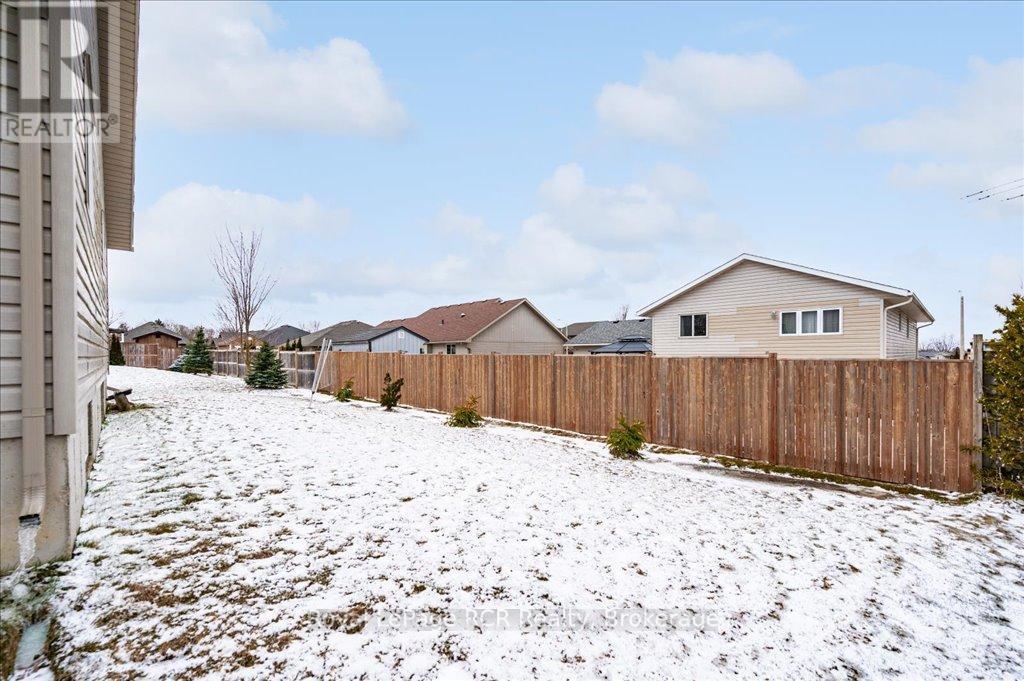 












675 ALBERT STREET

,
Wellington North (Mount Forest),




Ontario
N0G2L2

